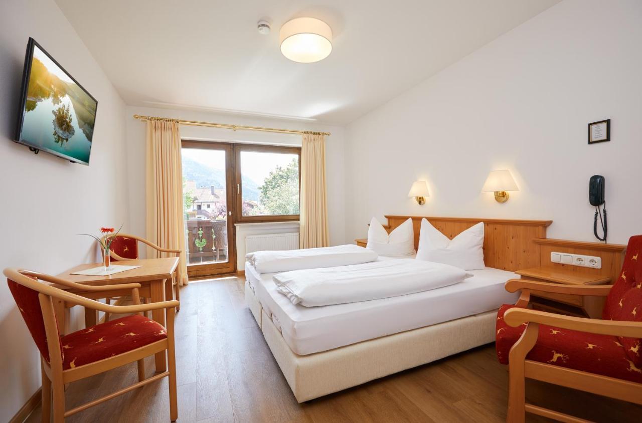 Hotel Garni Zugspitz Farchant Exterior foto